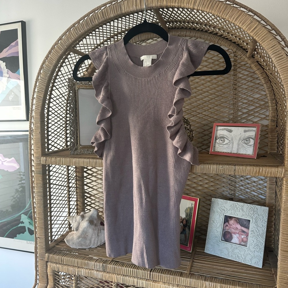H&M Lavender Ribbed Knit Sleeveless Top with Ruffles Size S